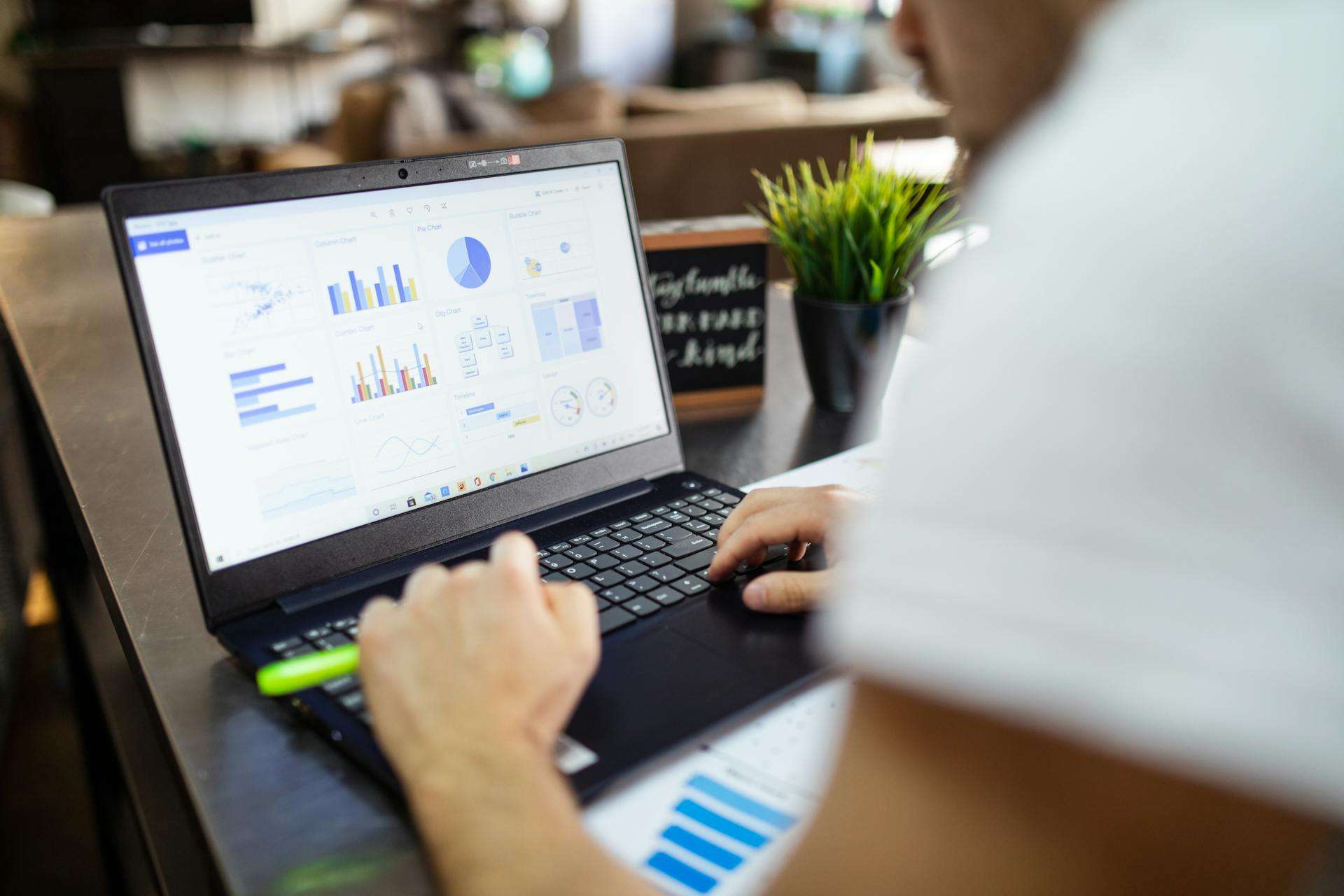 Step8Up Spreadsheet Excel Course Advanced Formulas & Functions